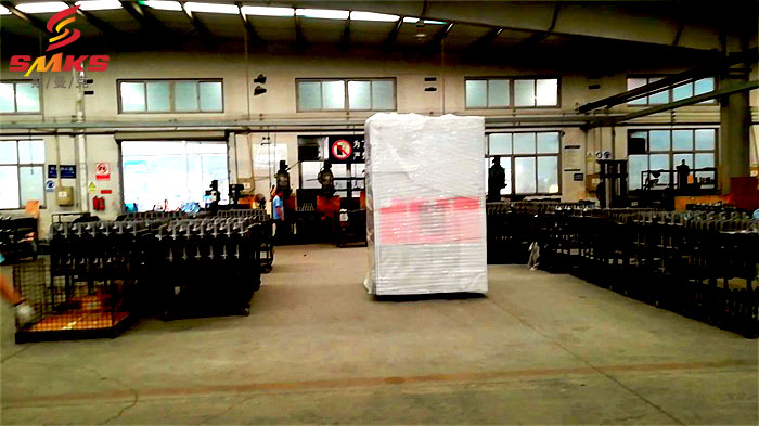 閥塊<a href='http://www.sholanto.com' target='_blank'><u>交叉孔去毛刺</u></a>_蘇州斯曼克磨粒流設備有限公司